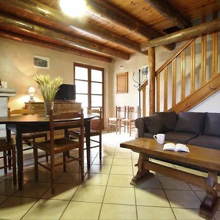 Holiday home Charmante Maison En Pierres Avec Terrasse, Proche Cite Medievale, Nature Et - Fr-1-582-19
